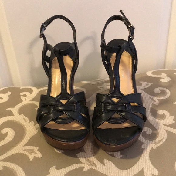 Gianni Bini Wedges - Picture 2 of 3